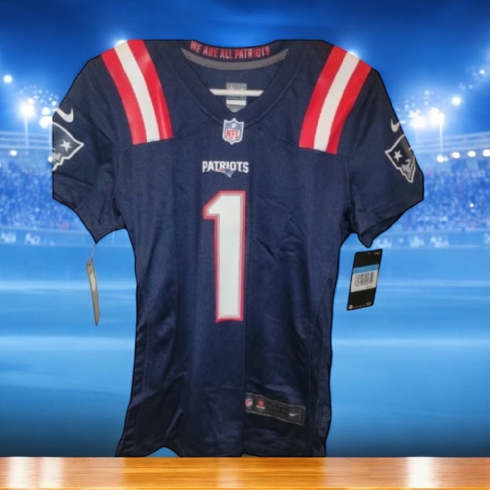 NWT Nike NFL Patriots Cam Newton football Jersey size Med